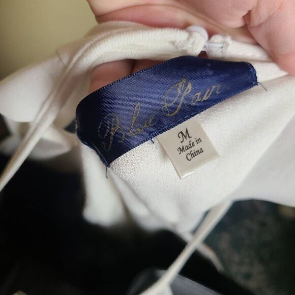 Blue Rain Embroidered Tank Top - Picture 10 of 10